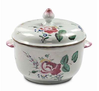 Zuppiera in Maiolica con Decoro alla Rosa, Finck, Bologna XVIII Secolo
