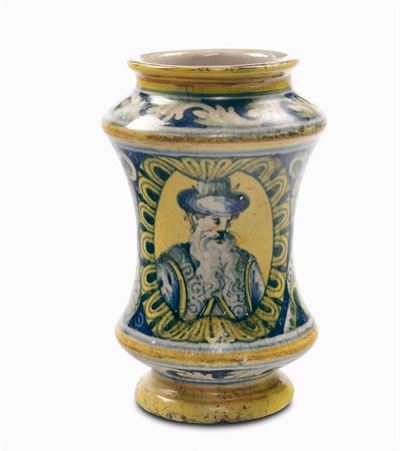 Albarello in Maiolica Policromo con Busto Maschile Entro Cartiglio, Palermo o Naso Inizio XVII Se...