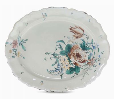 Piatto Ovale con Decoro alla Rosa, Jacques Boselly, Savona XVIII Secolo