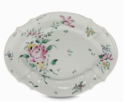 Piattino Ovale con Decoro alla Rosa, Lodi XVIII Secolo