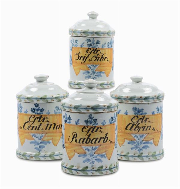 Quattro vasi di farmacia in maiolica, inizio XIX secolo