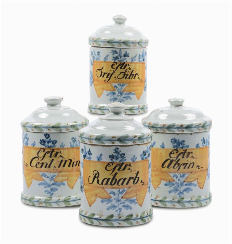 Quattro vasi di farmacia in maiolica, inizio XIX secolo  - Auction Italian Majolica from 16th to 18th Century - Cambi Casa d'Aste