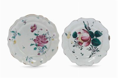 Coppia di Piatti con Decoro alla Rosa, Jacques Boselly, Savona XVIII Secolo
