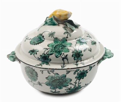 Zuppiera con Decoro alla Rosa in Monocromia Verde. Jacques Boselly, Savona XVIII Secolo