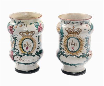 Coppia di Albarelli di Farmacia in Maiolica con Decoro alla Rosa, Jacques Boselly, Savona XVIII S...