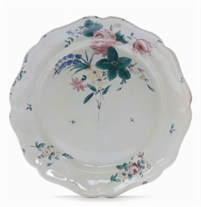 Piatto in Maiolica con Decoro alla Rosa, Jacques Boselly, Savona XVIII Secolo