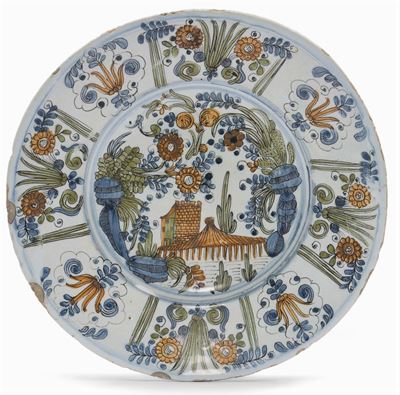 Piatto in Maiolica Policromo a Decoro Calligrafico Naturalistico, Savona (?) XVII Secolo