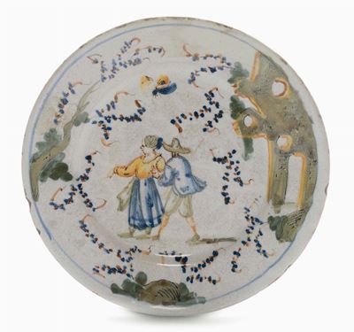 Piattino in Maiolica con Decoro a “figurette e Rovine”, Savona XVIII Secolo