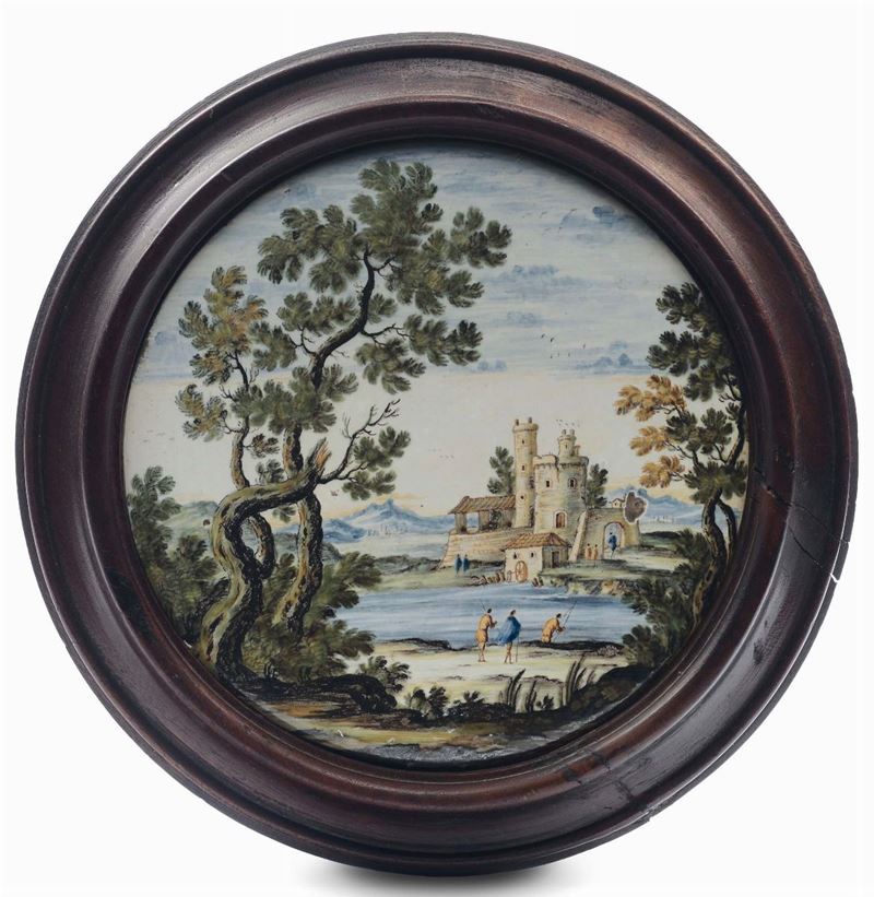 Disco in maiolica raffigurante paesaggio e figurette, Castelli XVIII secolo  - Asta Maioliche Italiane dal XVI al XVIII Secolo - Cambi Casa d'Aste