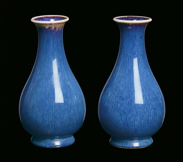 Coppia di vasi in porcellana blu, Cina XX secolo