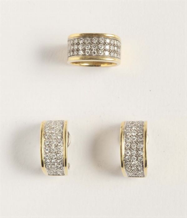 Lotto composto da anello ed orecchini con diamanti