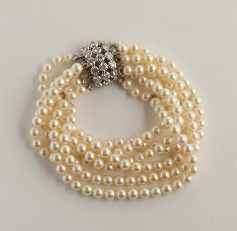 Bracciale a più fili di perle  - Asta Argenti e Gioielli Antichi e Contemporanei - Cambi Casa d'Aste