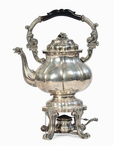 Samovar in Argento Cesellato
