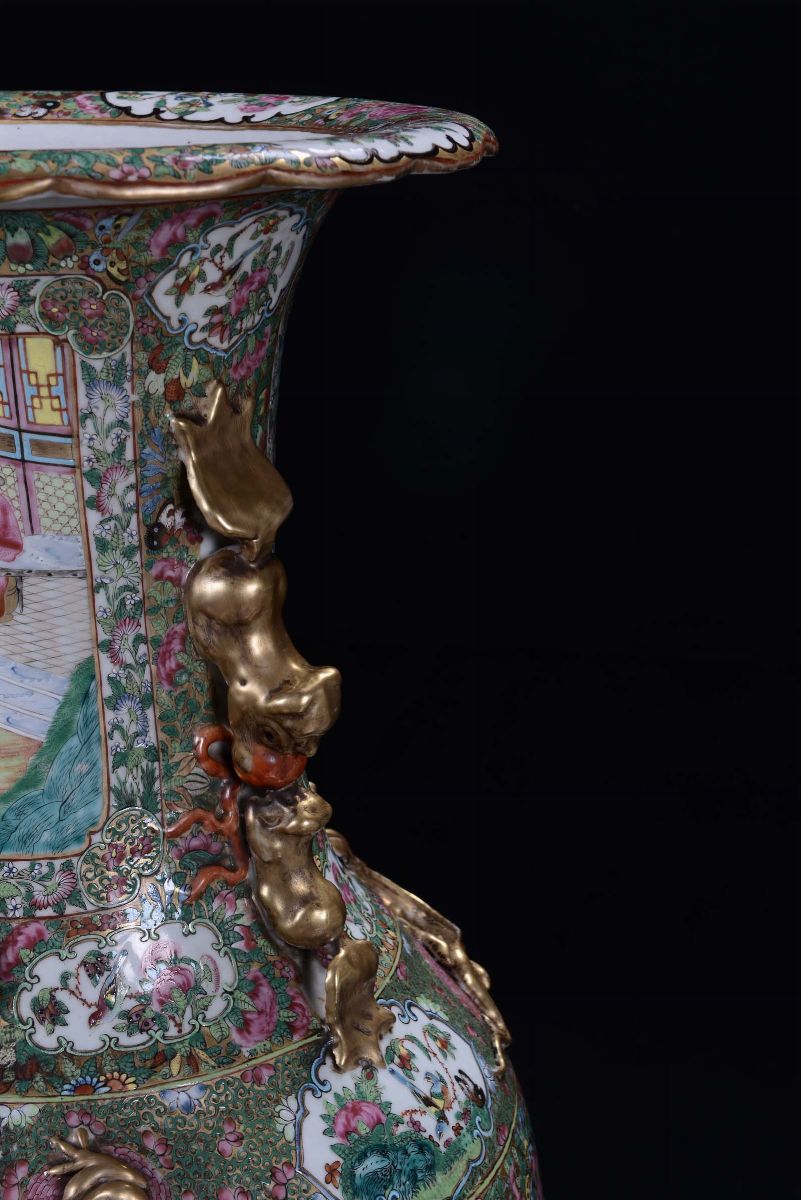 Coppia di Vasi in Porcellana Famiglia Rosa, Cina, Canton, Dinastia Qing, XIX Secolo
