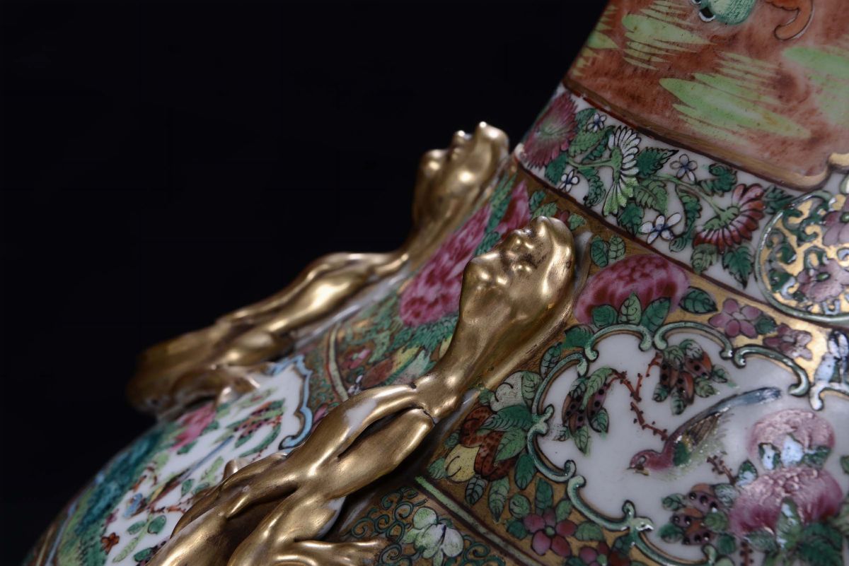 Coppia di Vasi in Porcellana Famiglia Rosa, Cina, Canton, Dinastia Qing, XIX Secolo