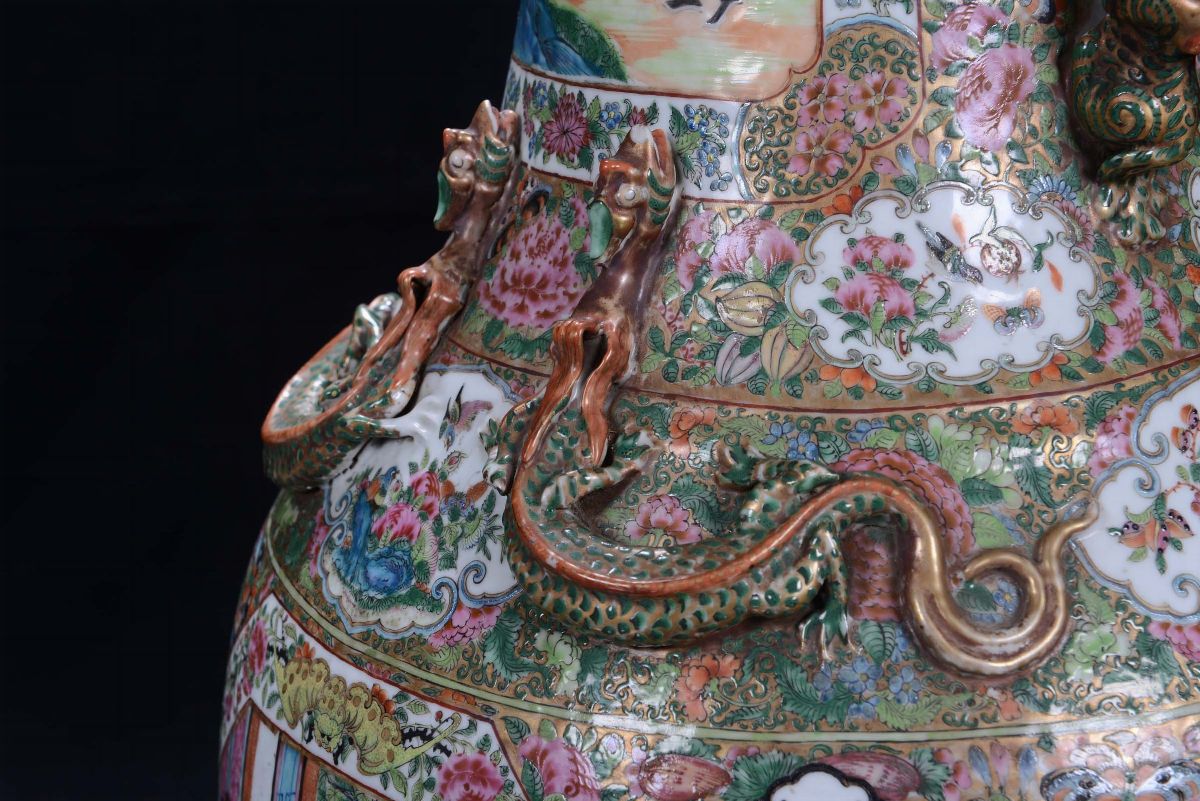 Coppia di Vasi in Porcellana Famiglia Rosa, Cina, Canton, Dinastia Qing, XIX Secolo