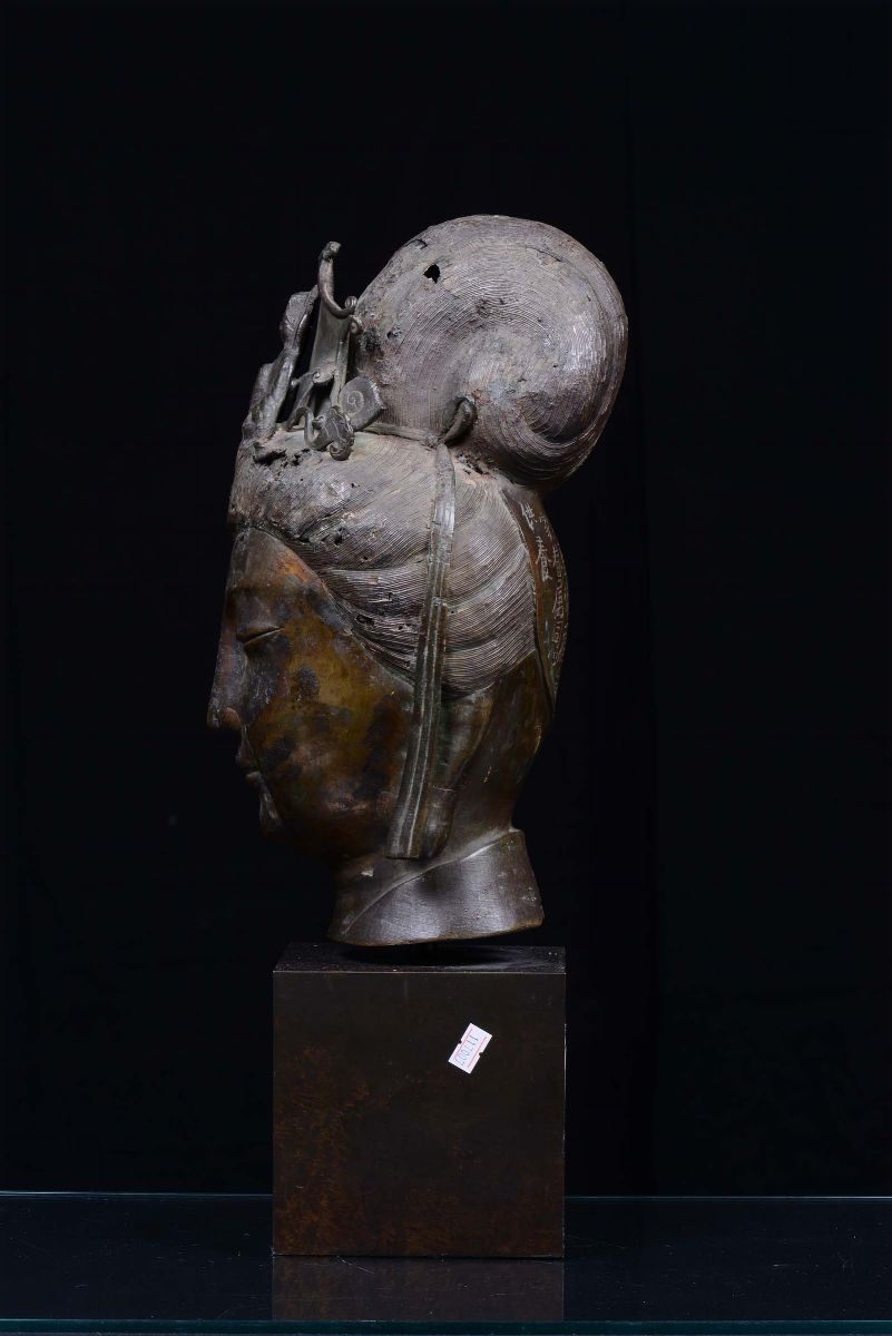 Grande Testa Femminile in Bronzo a Patina Scura, Cina, Dinastia Qing