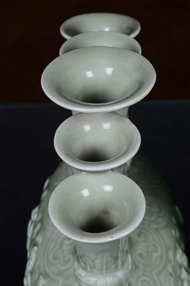 Coppia di Vasi in Porcellana Celadon, Cina, Dinastia Qing, XIX Secolo