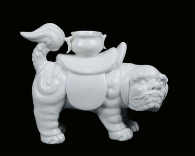Cane di Pho in Porcellana Blanc De Chine, Cina, Dinastia Qing, XIX Secolo