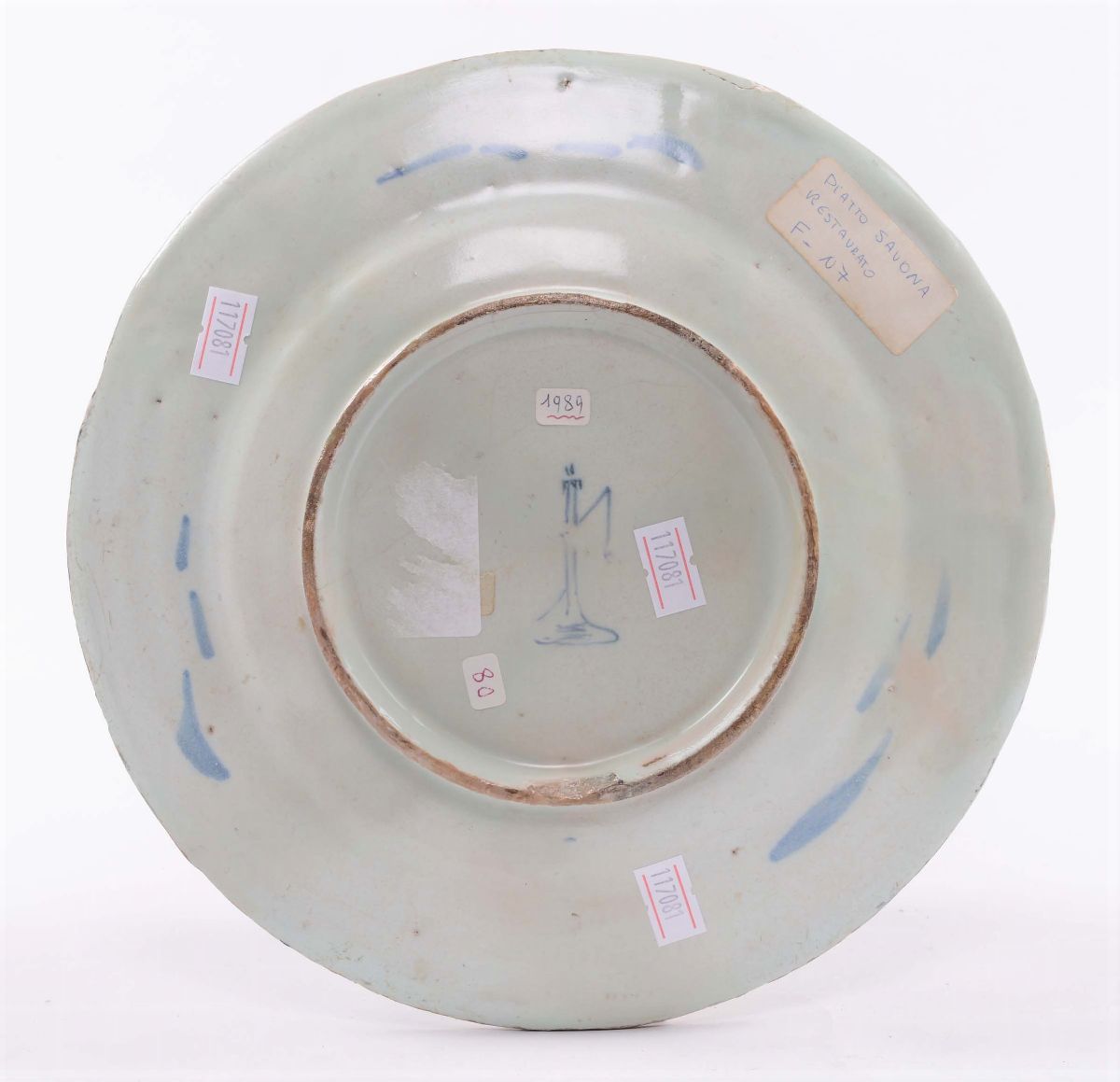 Piatto in Maiolica con Decoro a Tappezzeria, Savona XVIII Secolo
