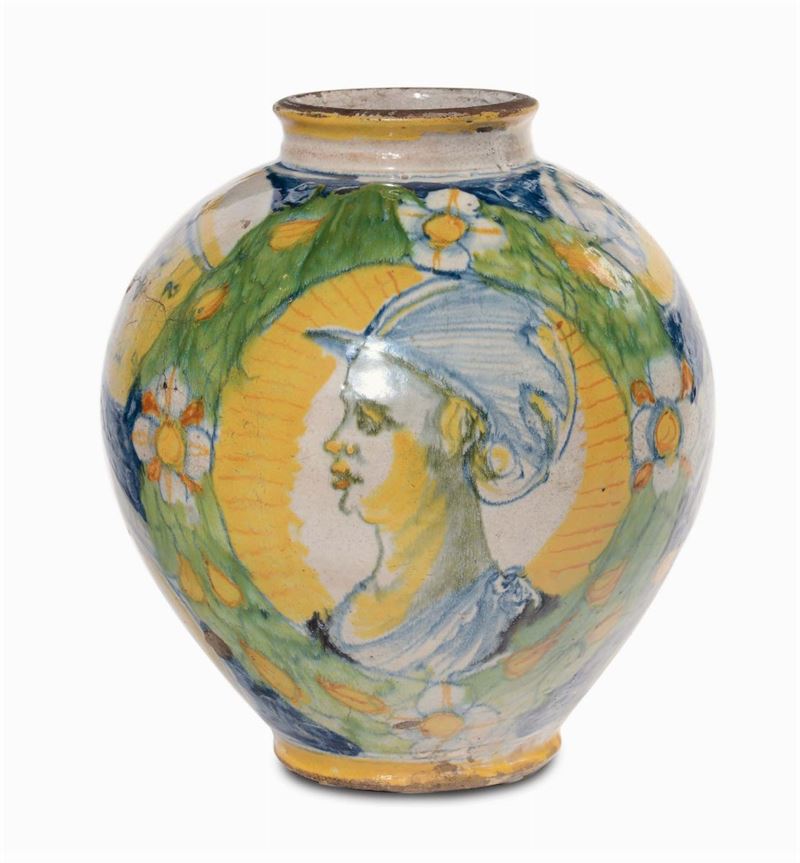 Boccia in maiolica con profili, Sicilia, forse Caltagirone, XVIII secolo  - Auction Italian Majolica from 16th to 18th Century - Cambi Casa d'Aste
