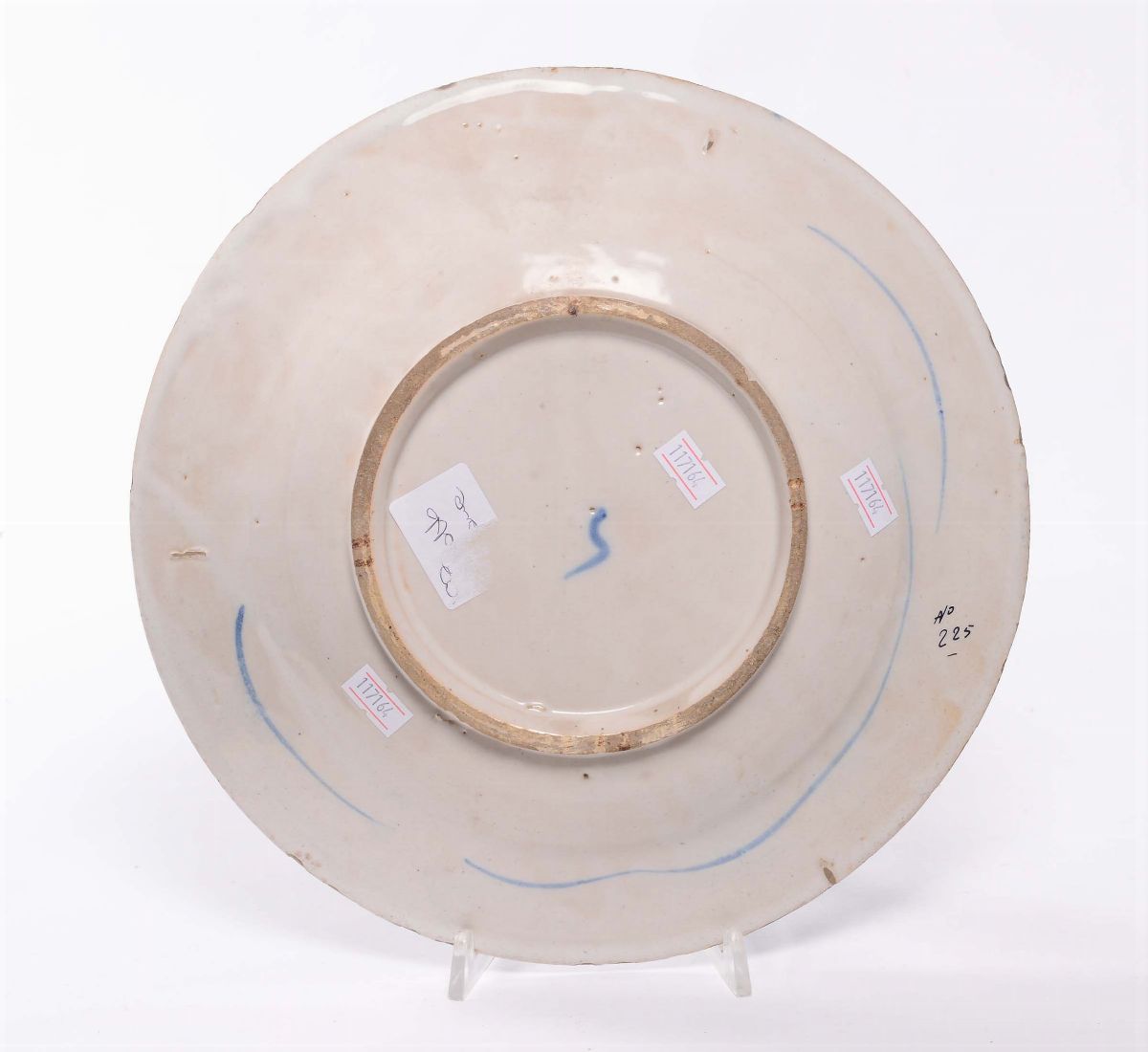 Piatto in Maiolica “a Scenografia Barocca”, Savona XVIII Secolo