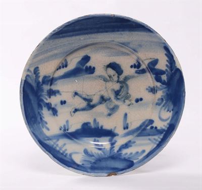 Piatto in Maiolica “a Scenografia Barocca”, Savona XVIII Secolo