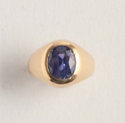 Anello Chevalière con Zaffiro Naturale