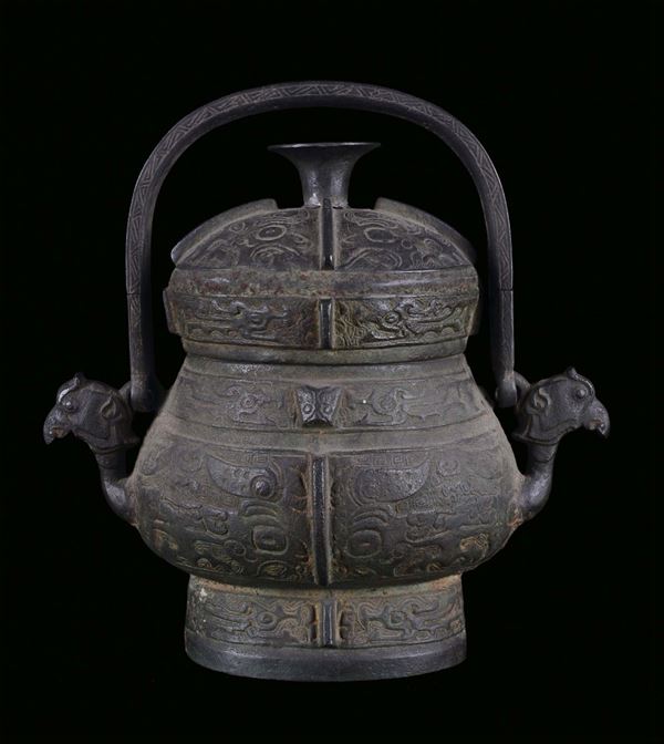 Incensiere arcaico in bronzo a patina scura, Cina Dinastia Ming, XVII secolo