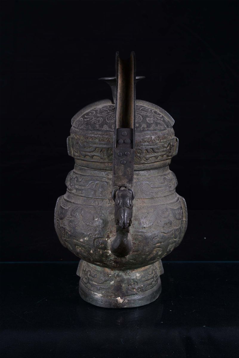 Incensiere Arcaico in Bronzo a Patina Scura, Cina Dinastia Ming, XVII Secolo