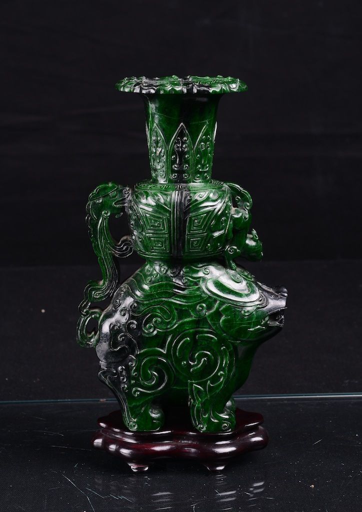 Animale Fantastico in Malachite, Cina XX Secolo