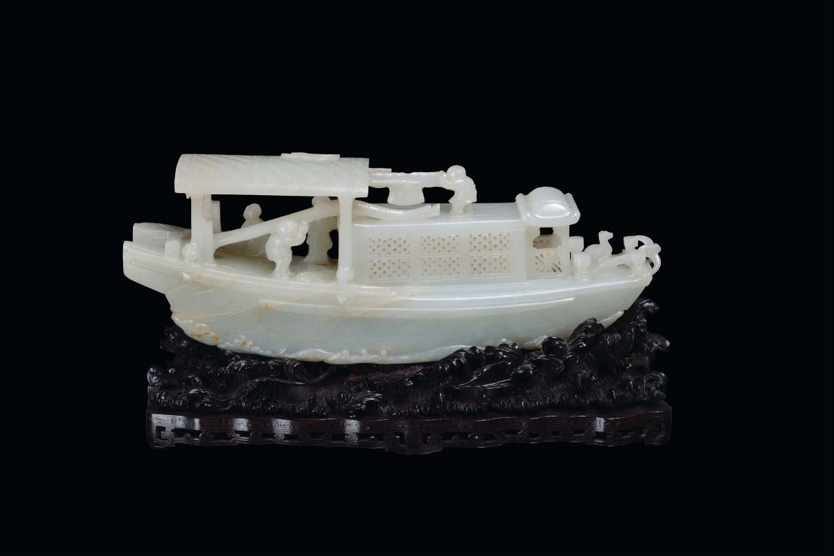Nave in Giada Bianca Celadon con Personaggi, Cina, Dinastia Qing, Periodo Qianlong ( 1736-1795)