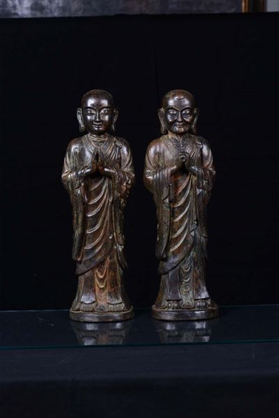 Coppia di Figure di Buddha in Piedi in Bronzo, Cina, XX Secolo