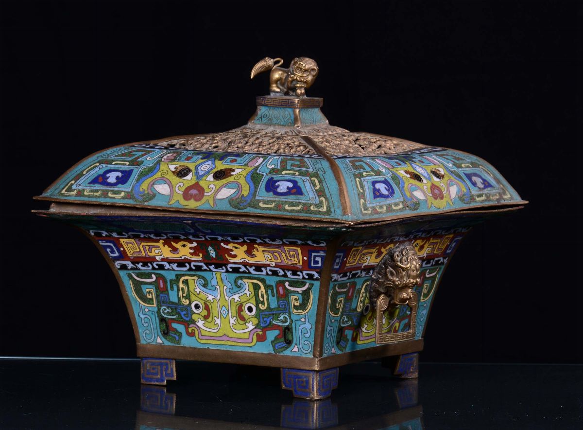 Incensiere Cloisonné con Presa a Cane di Pho in Bronzo Dorato, Cina, Dinastia Qing, XIX Secolo