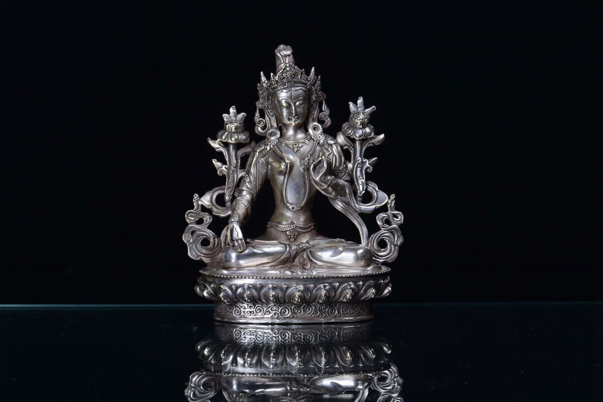 Divinità Orientale e Tre Piccoli Buddha in Bronzo, XIX Secolo