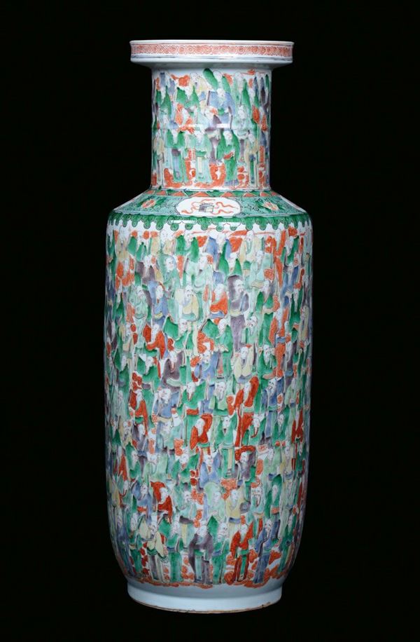A Five Hundred lohan Famille Verte polychrome porcelain vase, China, Qing Dynasty, 19th century Decoration with figures of wise men and oriental people