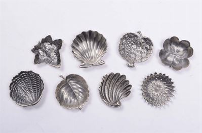 Lotto Composto da Otto Segnaposti Diversi a Guisa di Foglie e Frutti. Sterling 925, Gianmaria Buc...