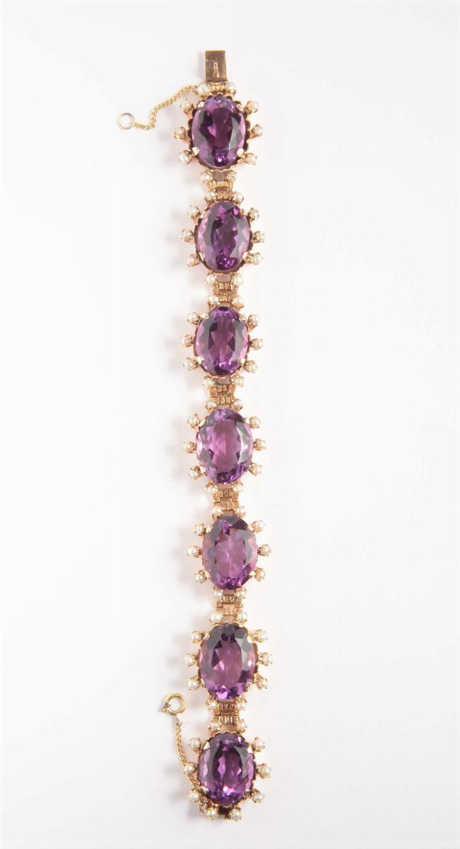 An amethyst and seed pearl bracelet  - Auction Silver, Ancient and Contemporary Jewels - Cambi Casa d'Aste