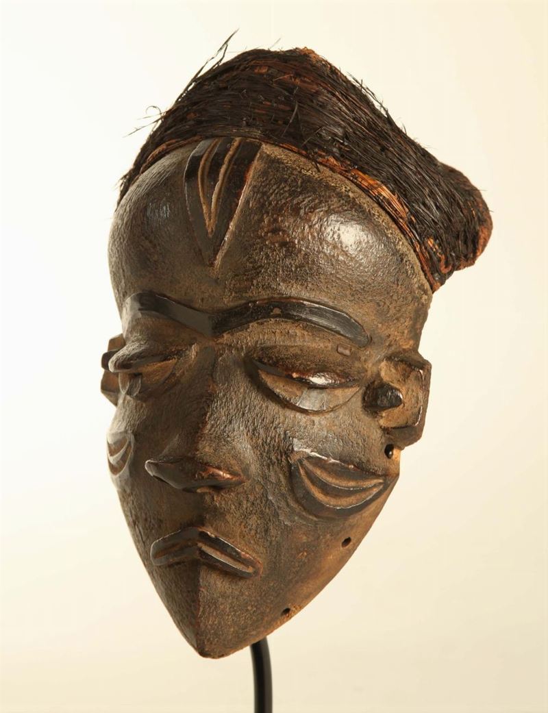 Maschera YAKA (Rep. Democratica del Congo)  - Auction African Art - Cambi Casa d'Aste