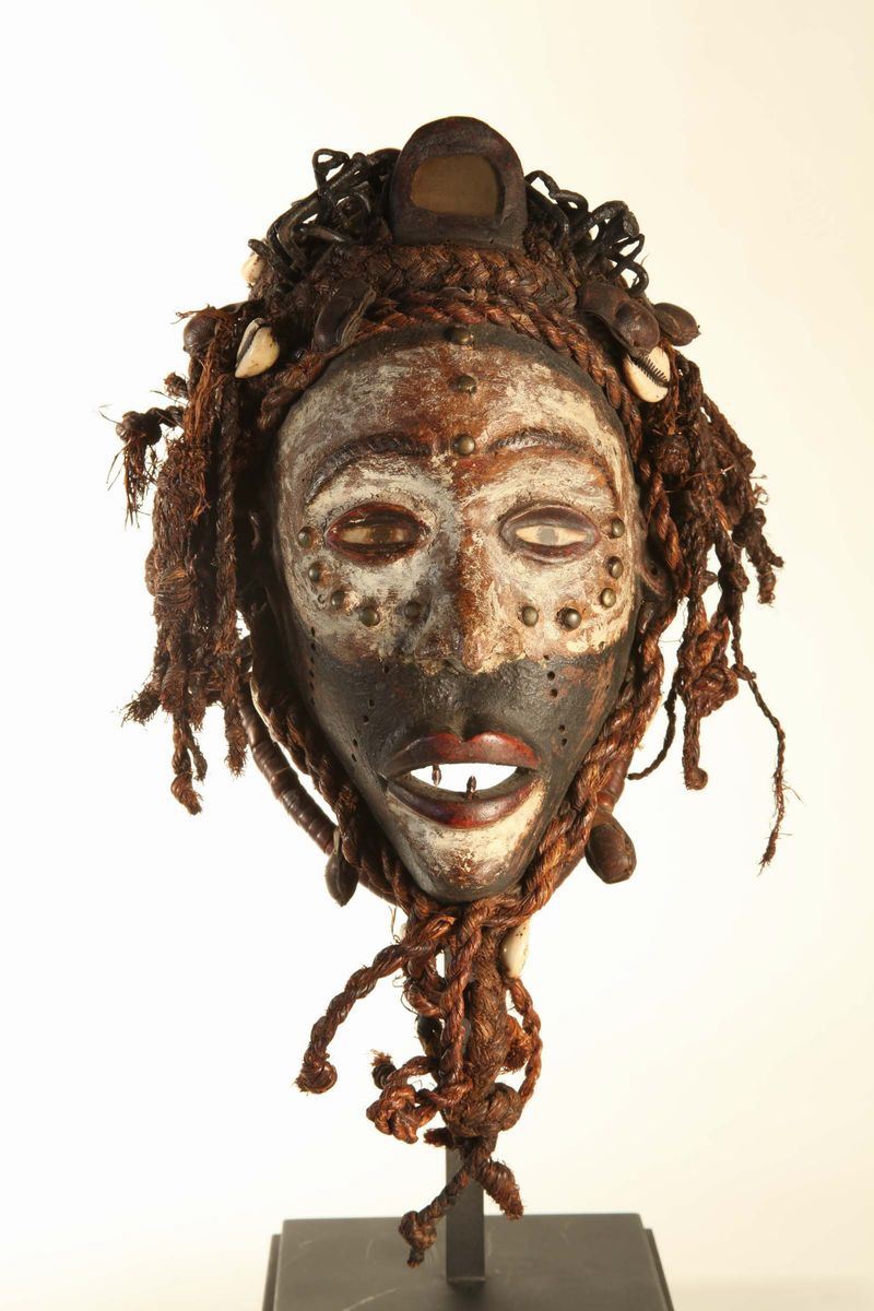 Maschera KONGO (Rep. Democratica del Congo)  - Auction African Art - Cambi Casa d'Aste