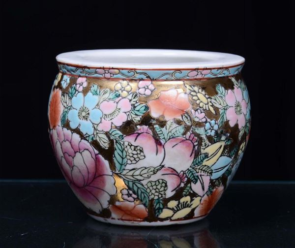 A small polychrome porcelain vase, China