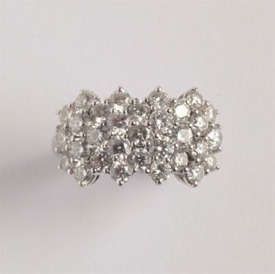 Anello di 31 Diamanti per Ct 2,00ca
