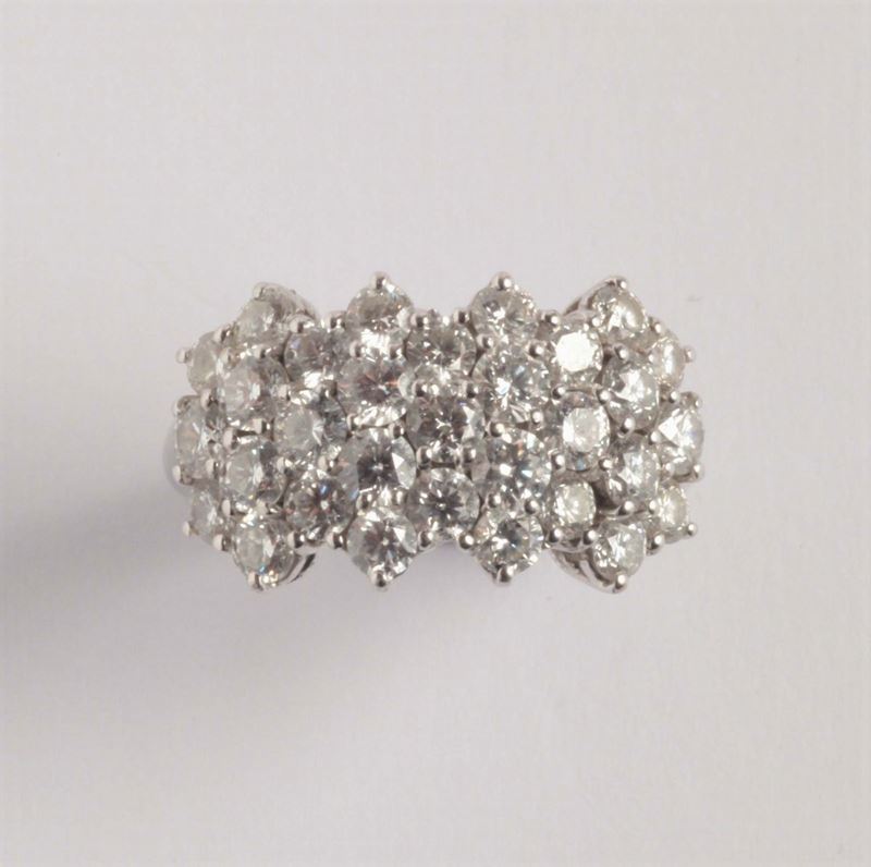 A pavé diamond ring  - Auction Silver, Ancient and Contemporary Jewels - Cambi Casa d'Aste