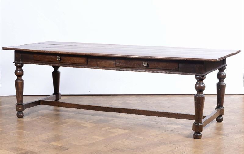 Grande tavolo scrittoio in noce, XIX secolo  - Asta Arredi e Oggetti d'Arte da Importanti Collezioni Private - Cambi Casa d'Aste