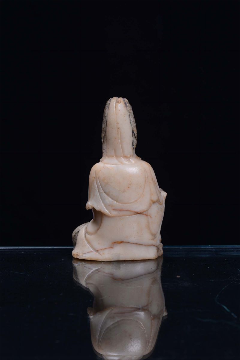 Guanyin Seduta in Pietra Saponaria, Cina, Dinastia Qing, XIX Secolo