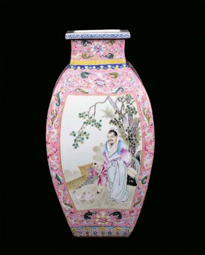 Vaso a Sezione Quadrata in Porcellana Famiglia Rosa, Cina, Repubblica, XX Secolo