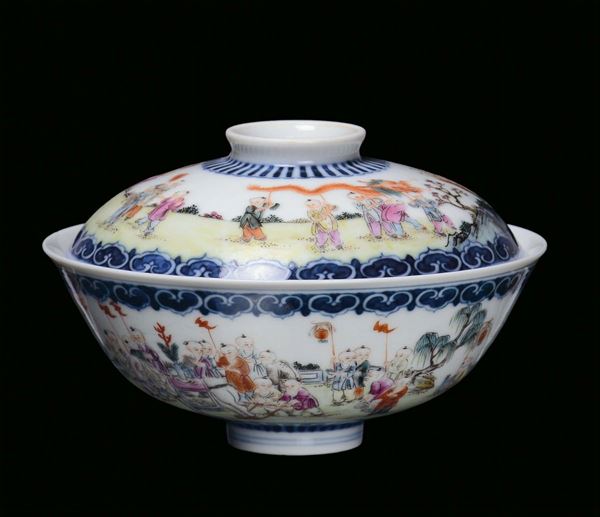 A capped bowl with polychrome decoration, China, 20th centuryapocryphal Qianlong mark