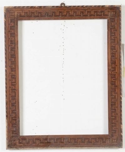 Cornice Neoclassica a Fascia Piatta in Legno Naturale, XVII Secolo