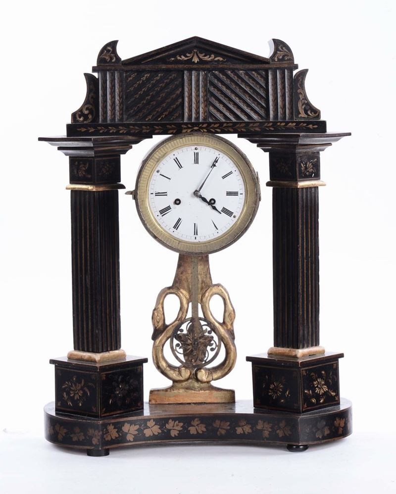 Orologio a portico in legno ebanizzato e dorato, Vienna XIX secolo  - Asta Arredi e Oggetti d'Arte da Importanti Collezioni Private - Cambi Casa d'Aste