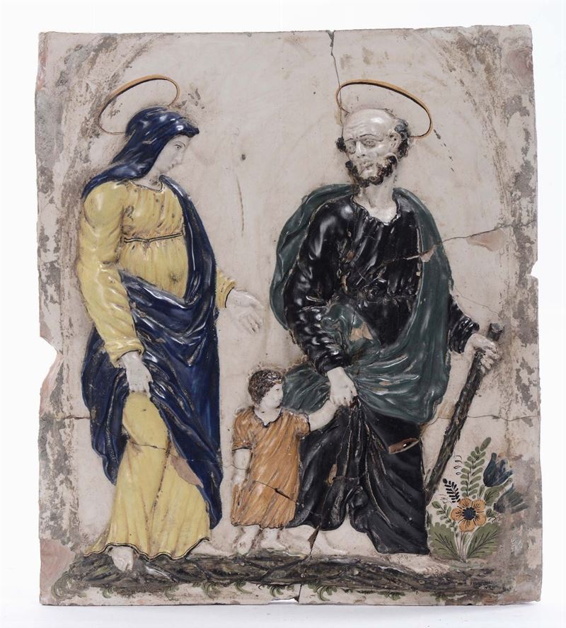 Placca in maiolica con Sacra Famiglia, XVIII secolo  - Asta Arredi e Oggetti d'Arte da Importanti Collezioni Private - Cambi Casa d'Aste